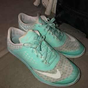 Nike shoes